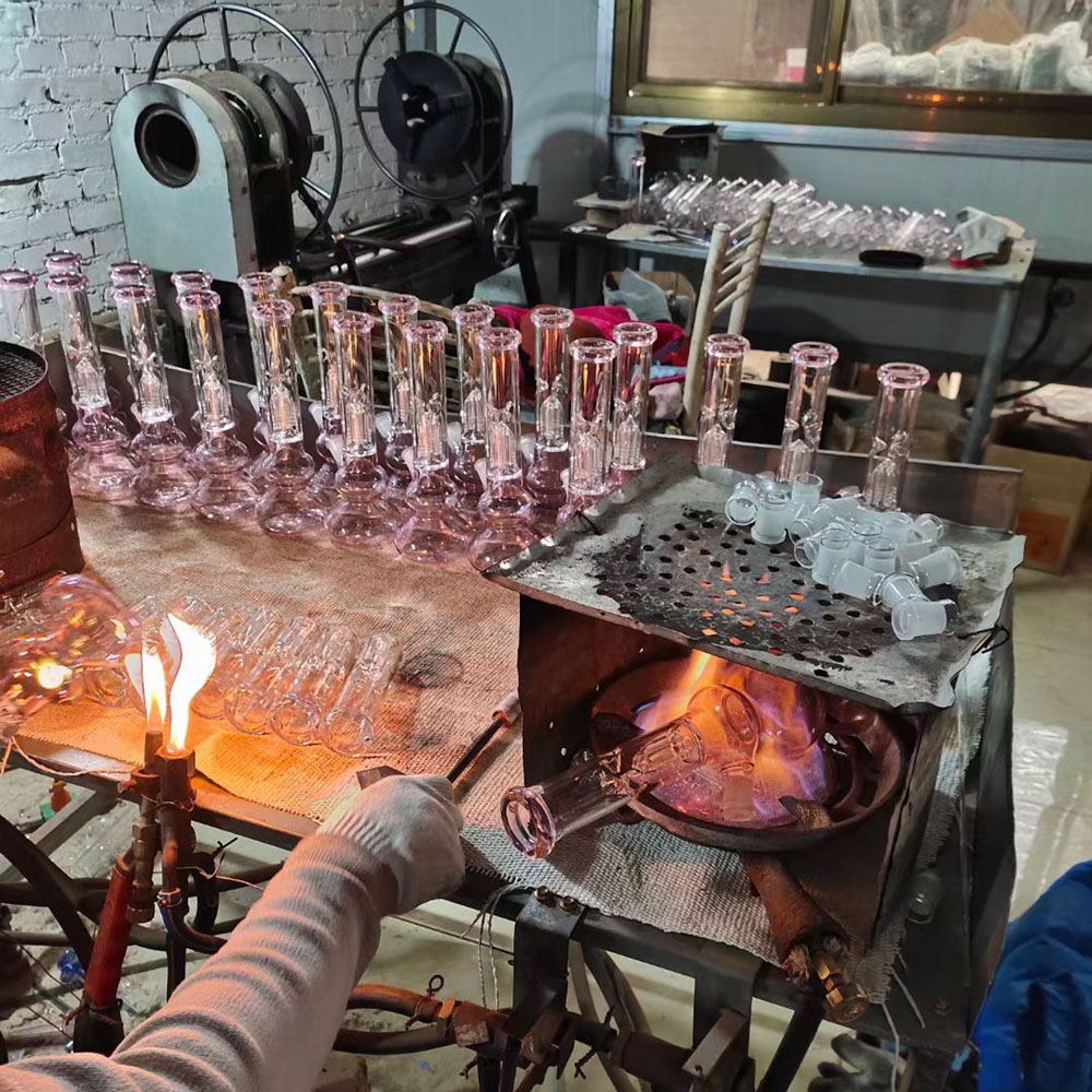 Glass bong production